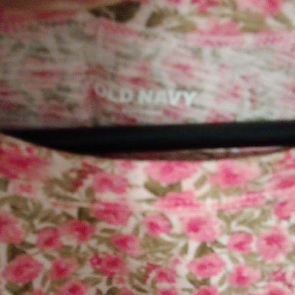 Old Navy Pink and Green Floral Top - Picture 4 of 5